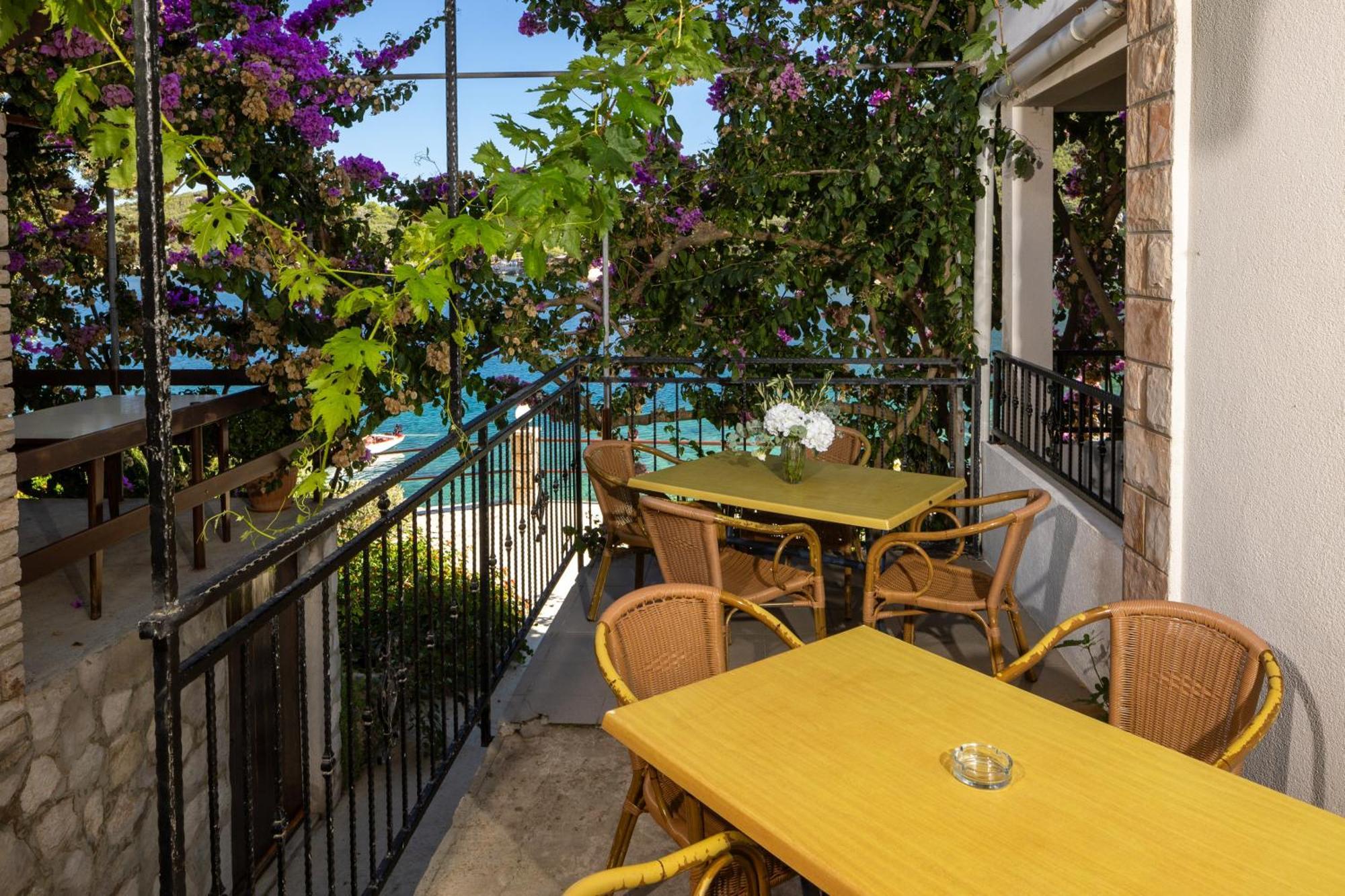 Apartmani Nikola Zastrazisce ภายนอก รูปภาพ